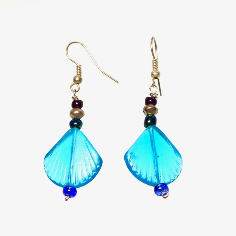 Aqua Sea Glass Clam Shell Earrings